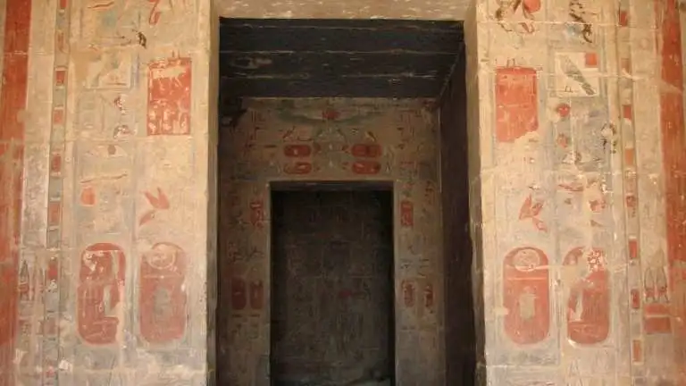 15 karnak temple facts 2025 8 Sanctuary of Amun